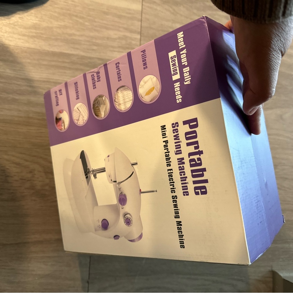Sewing machine portable